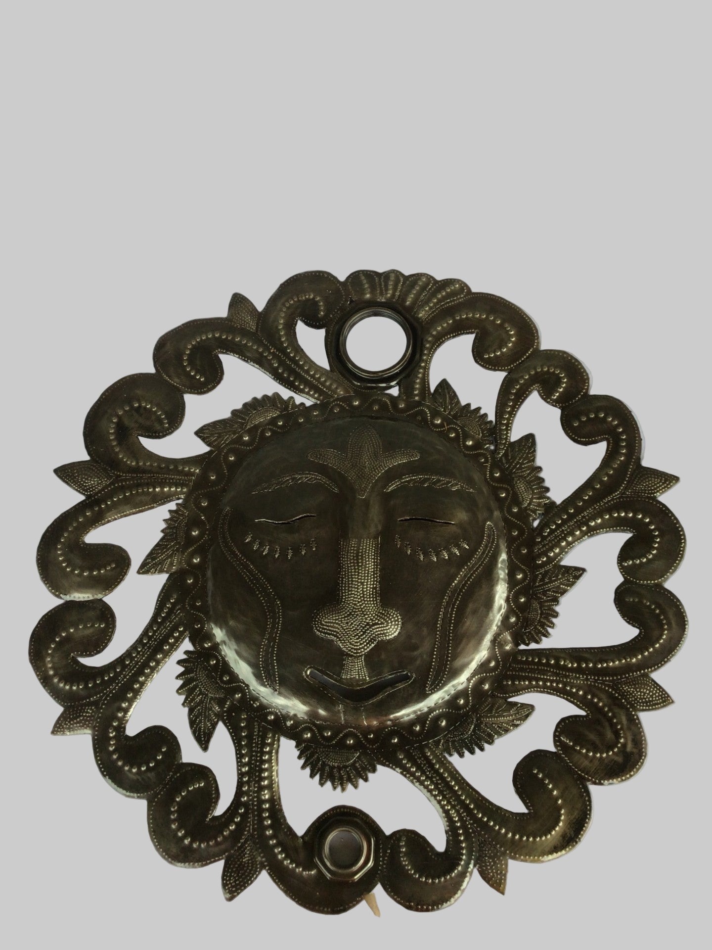 Haitian Metal Sun Face – Handcrafted Artisan Wall Sculpture.